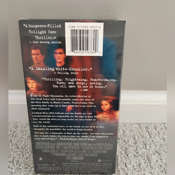 Signs VHS M. Nighy Shyamalan - Picture 2 of 5